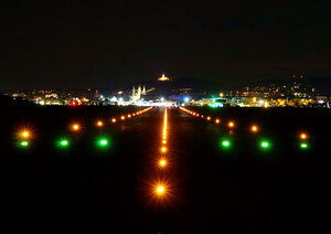 Bamberg-Breitenau Airport - Runway at night